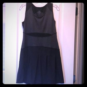 Athleta Bob and Weave Dress in Medium